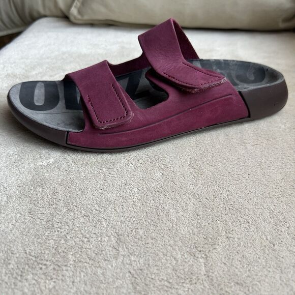 ECCO 2ND Cozmo Morillo Burgundy 2 Band Slide Flat Sandals Women EU 38 US 7-7.5 - Picture 1 of 16